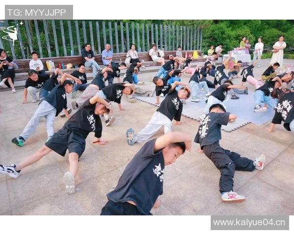 武汉街舞队荣登全国街舞力量排行榜第六名展现青春活力与实力