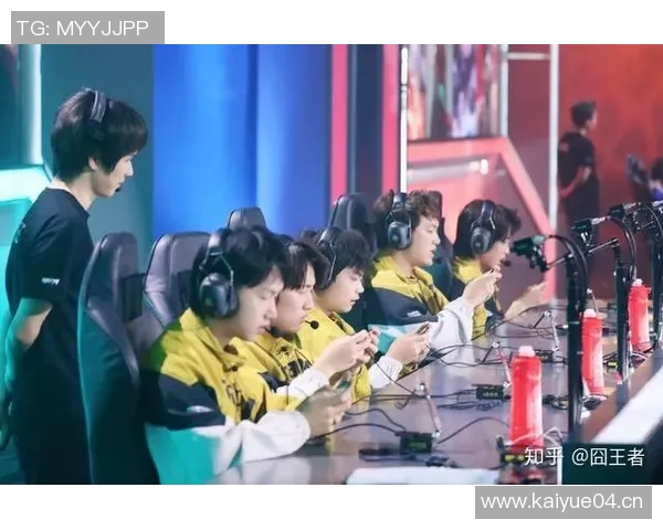 王者荣耀热议：WE战队配合问题引发玩家热烈讨论与反思